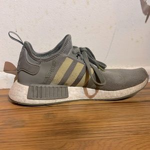 Adidas nmd shoe